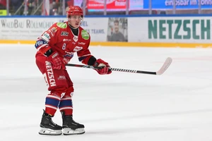 Max Klughardt bleibt in Selb.
